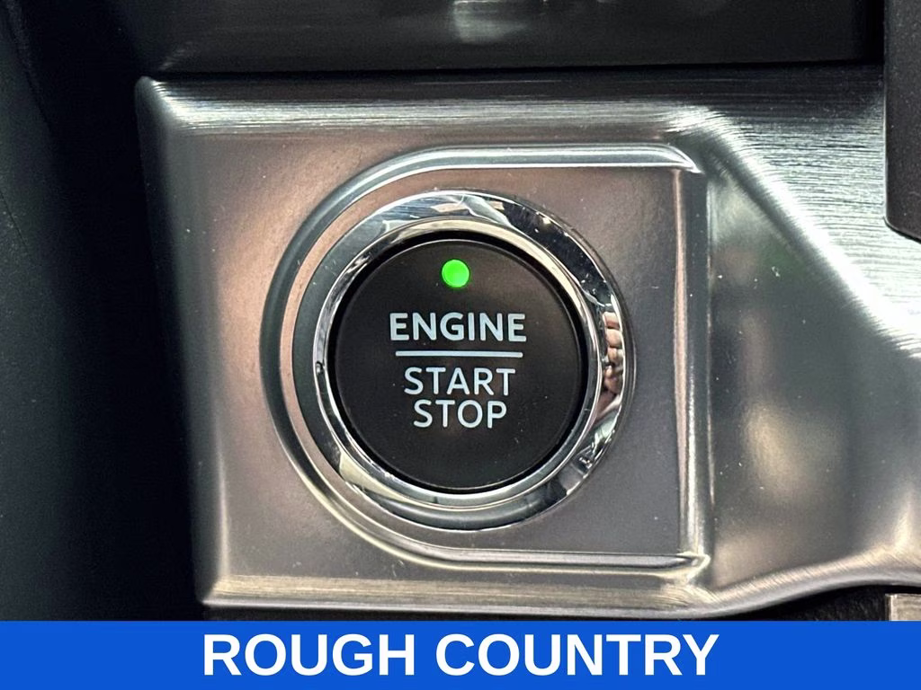 2022 Silver Metallic Ford F-150 Lariat 4X4 Truck