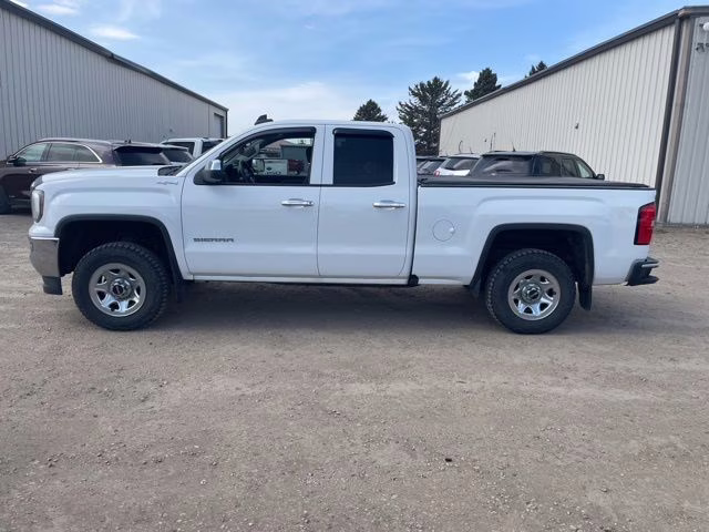 2016 Quicksilver Metallic GMC Sierra 1500 Base 4X4 Truck