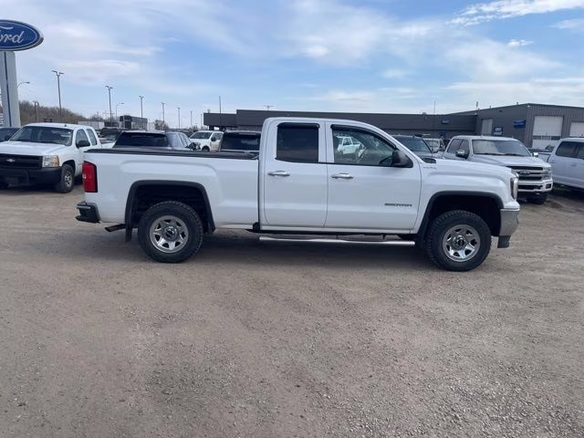 2016 Quicksilver Metallic GMC Sierra 1500 Base 4X4 Truck