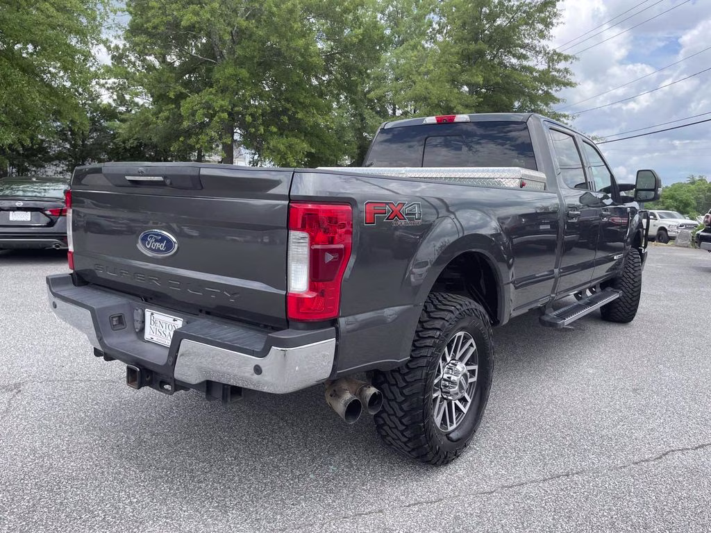 2018 Magnetic Ford Super Duty F-350 SRW Lariat 4X4 Truck