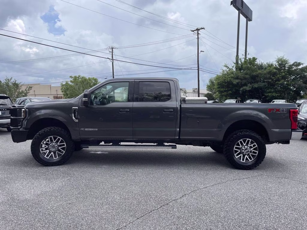 2018 Magnetic Ford Super Duty F-350 SRW Lariat 4X4 Truck