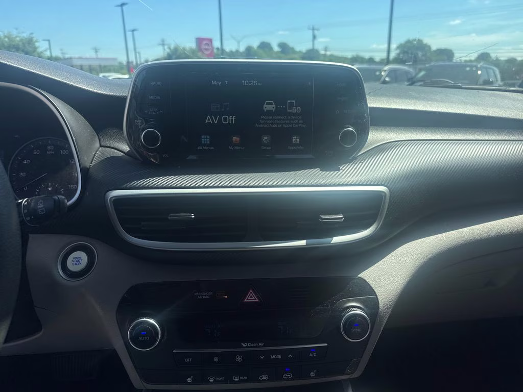 2021 White Cream Hyundai Tucson SEL FWD SUV