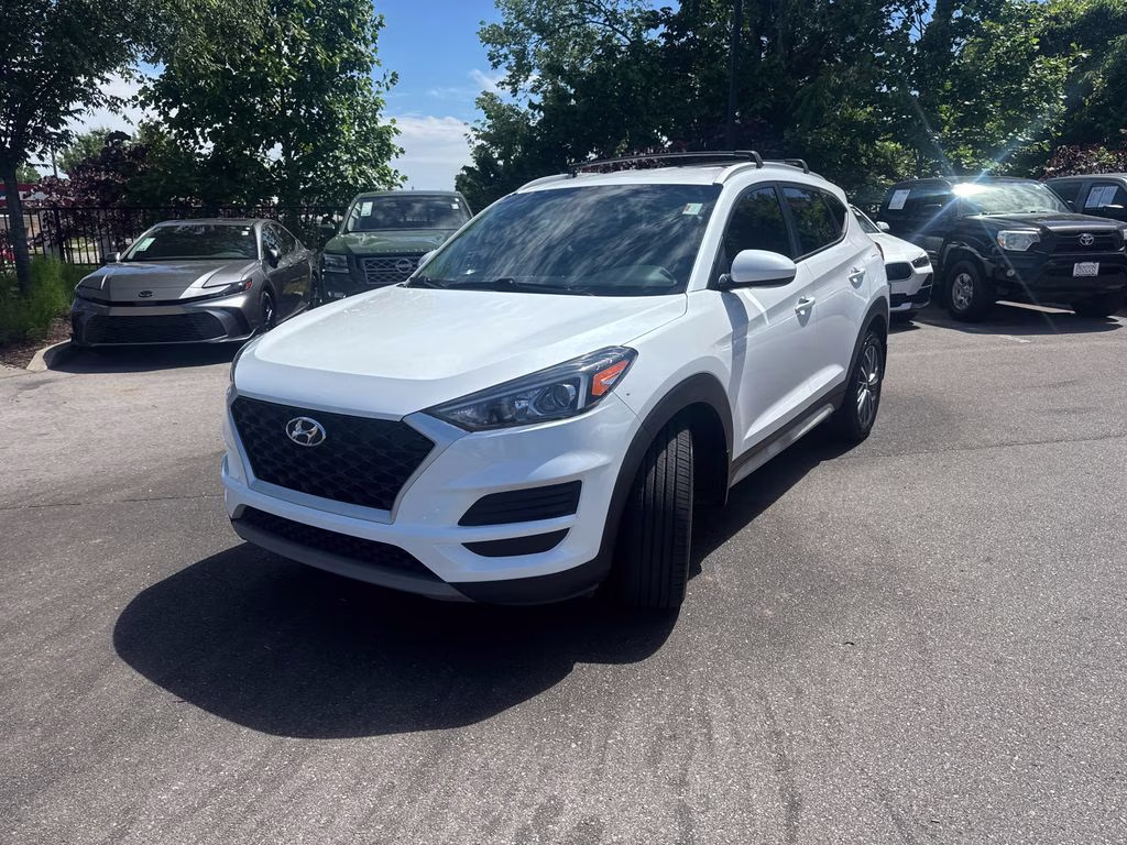 2021 White Cream Hyundai Tucson SEL FWD SUV