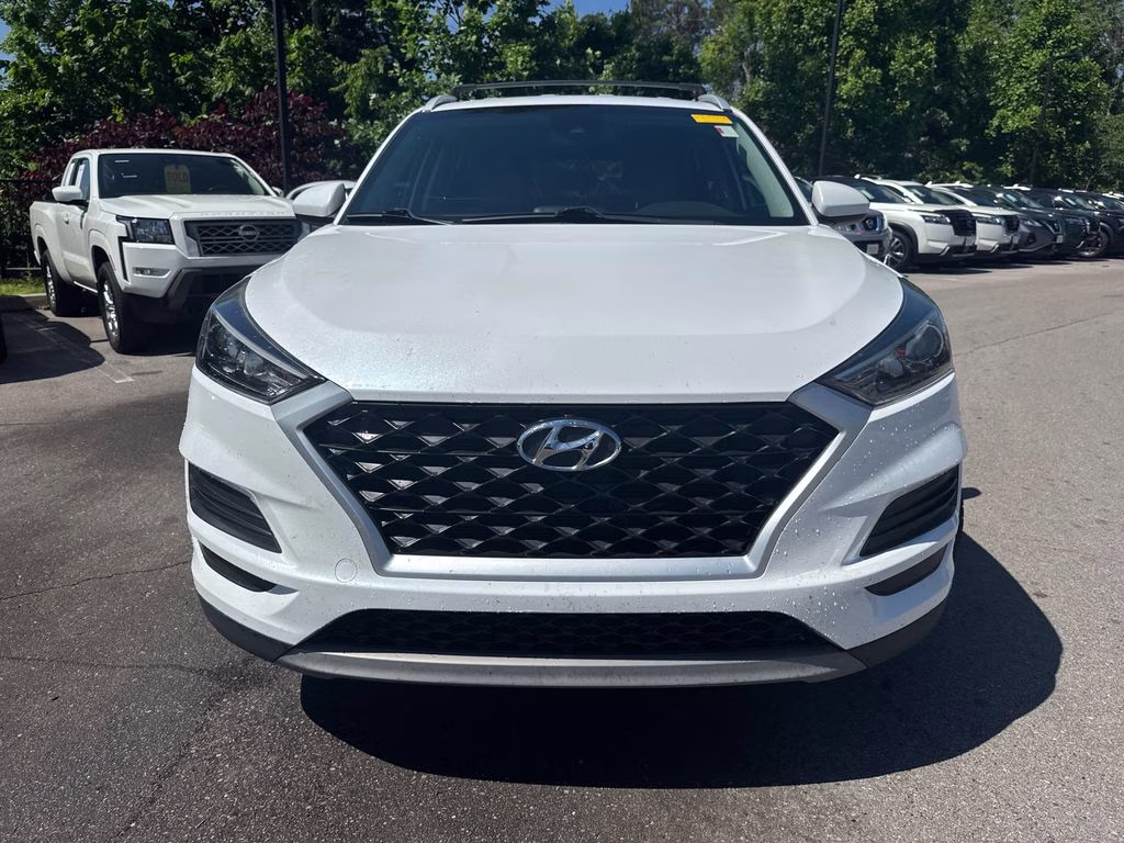 2021 White Cream Hyundai Tucson SEL FWD SUV