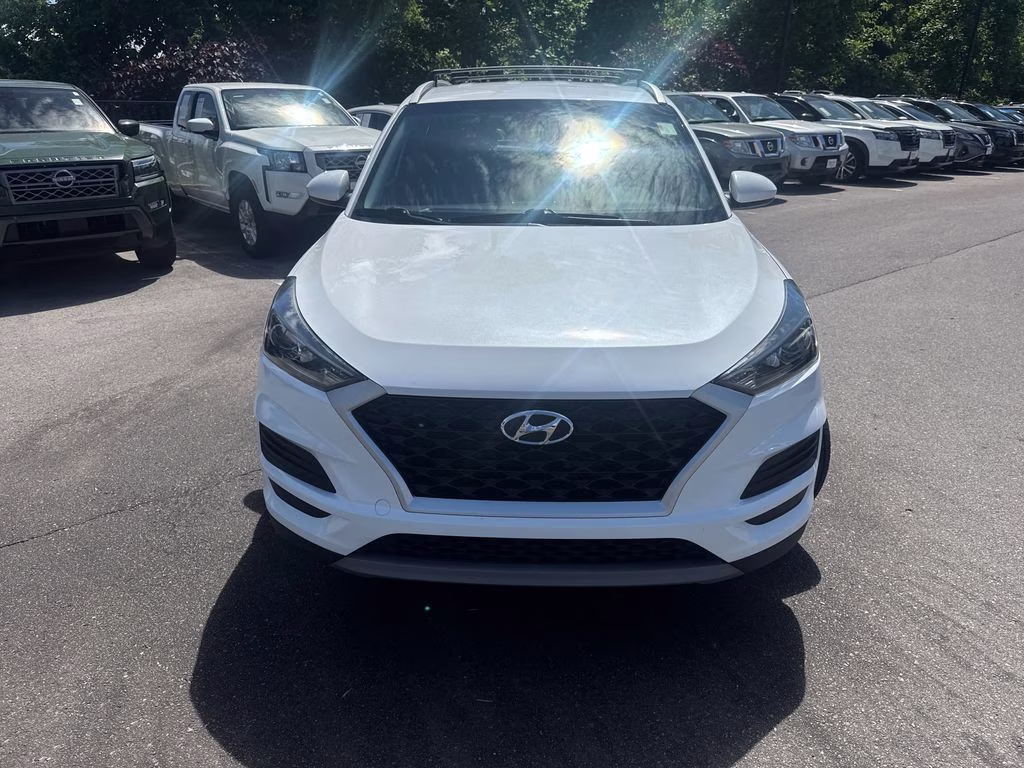 2021 White Cream Hyundai Tucson SEL FWD SUV
