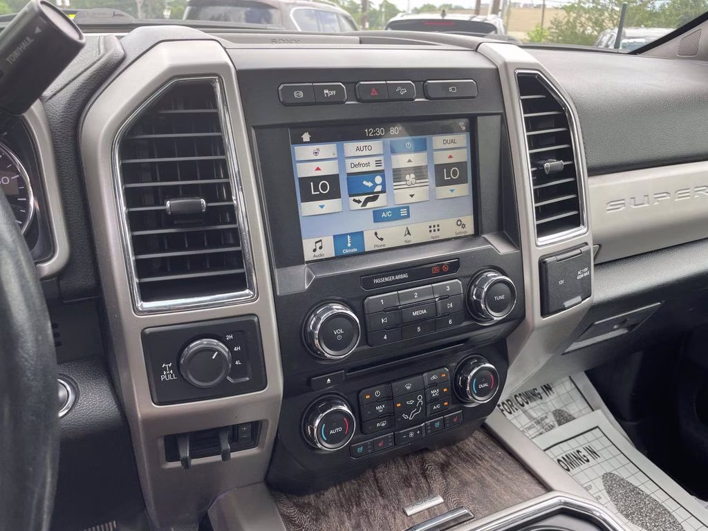 2018 Magnetic Ford Super Duty F-350 SRW Lariat 4X4 Truck
