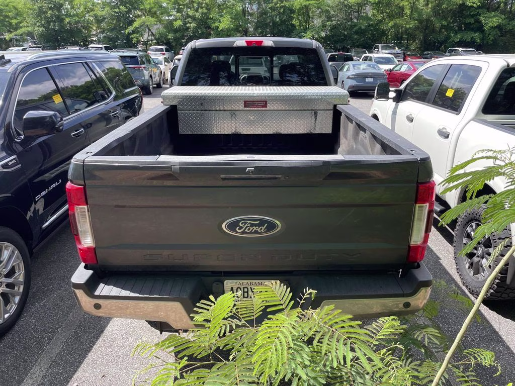 2018 Magnetic Ford Super Duty F-350 SRW Lariat 4X4 Truck