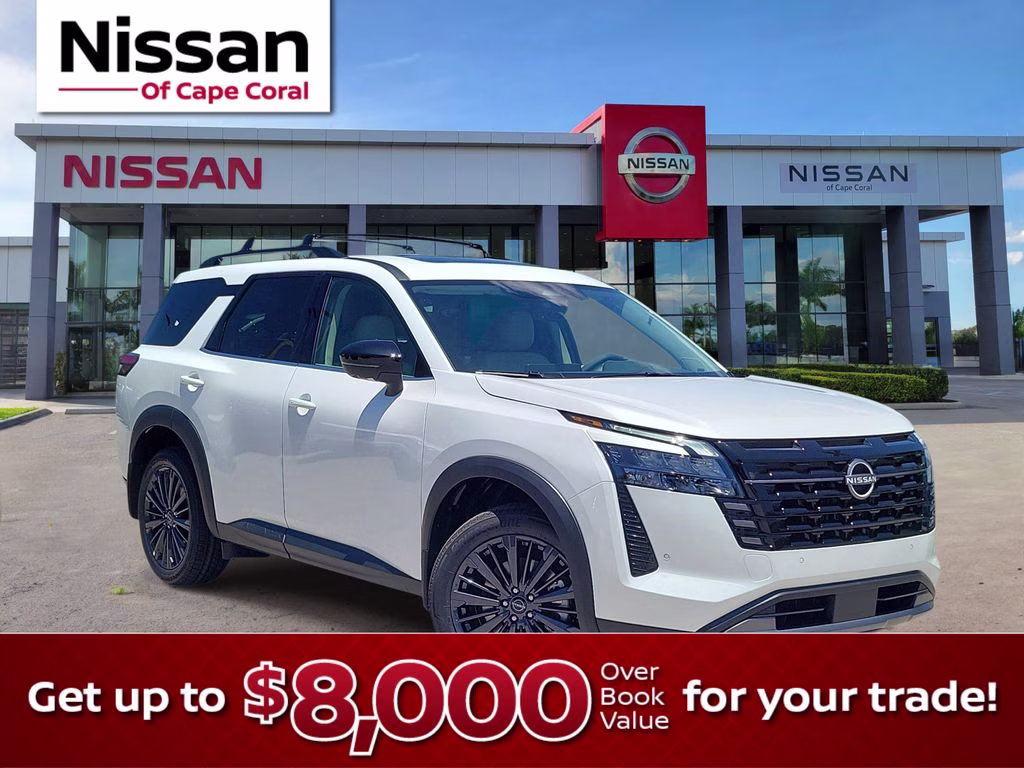 2026 Everest White Pearl Tricoat Nissan Pathfinder SL 4X4 SUV