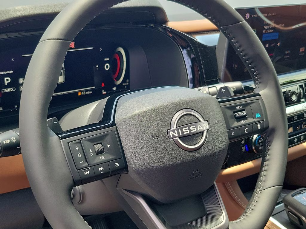 2026 Everest White Pearl Tricoat Nissan Pathfinder Platinum 4X4 SUV