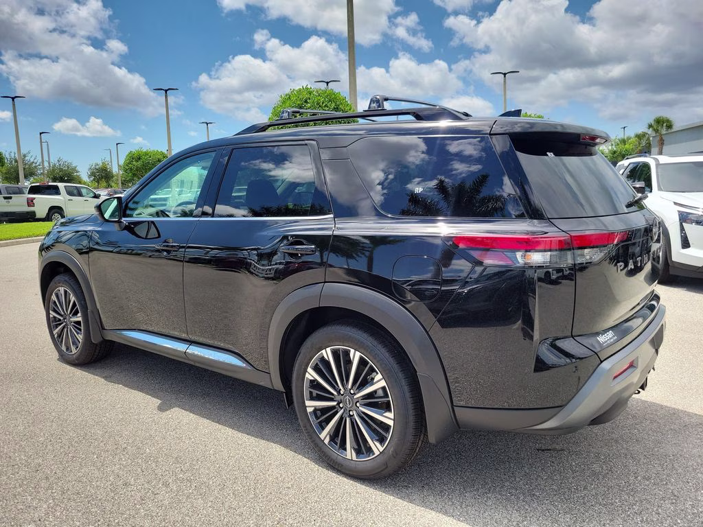 2026 Super Black Nissan Pathfinder Platinum FWD SUV