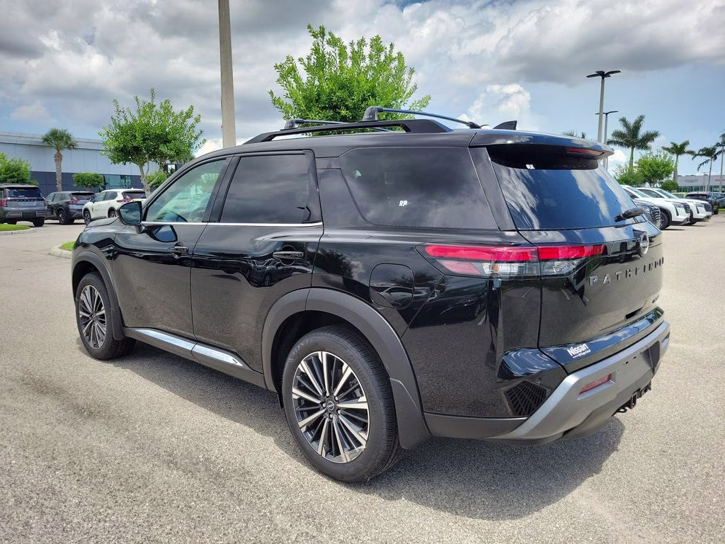 2026 Super Black Nissan Pathfinder Platinum FWD SUV