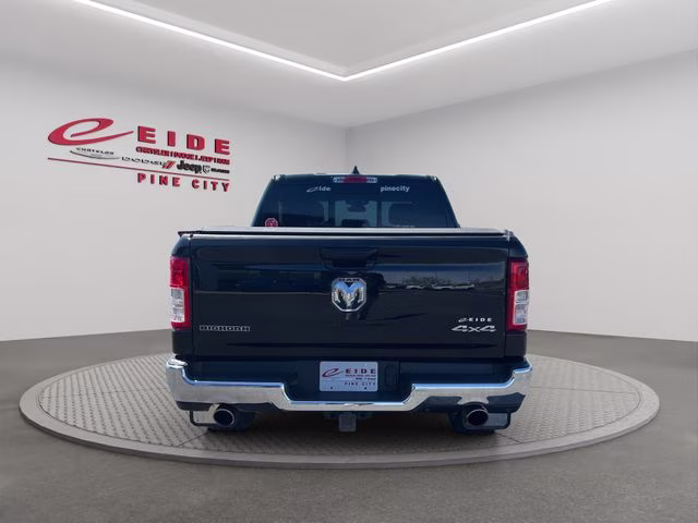 2022 Diamond Black Crystal Pearlcoat Ram 1500 Big Horn 4X4 Truck
