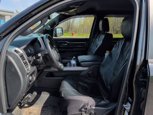 2022 Diamond Black Crystal Pearlcoat Ram 1500 Big Horn 4X4 Truck