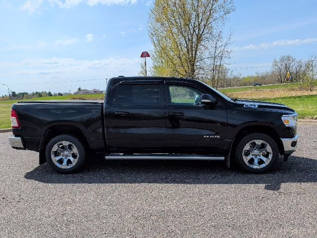 2022 Diamond Black Crystal Pearlcoat Ram 1500 Big Horn 4X4 Truck