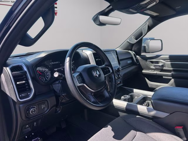 2022 Diamond Black Crystal Pearlcoat Ram 1500 Big Horn 4X4 Truck