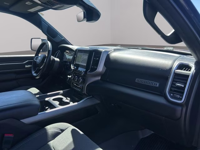2022 Diamond Black Crystal Pearlcoat Ram 1500 Big Horn 4X4 Truck