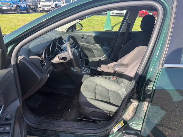 2015 Rainforest Green Metallic Chevrolet Cruze 1LT FWD Sedan
