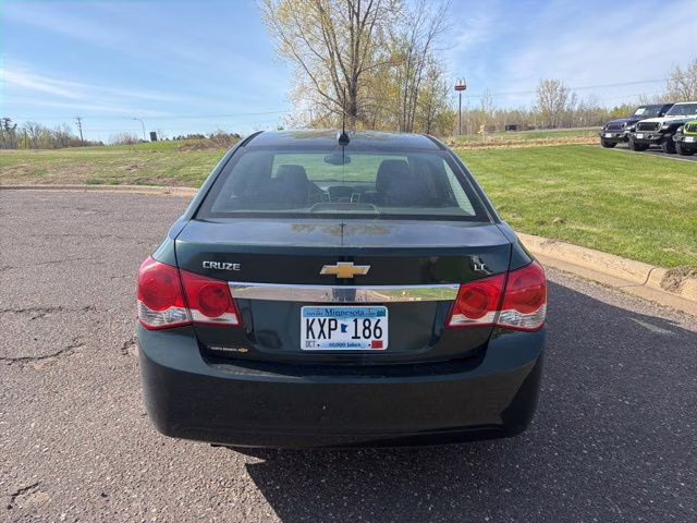 2015 Rainforest Green Metallic Chevrolet Cruze 1LT FWD Sedan
