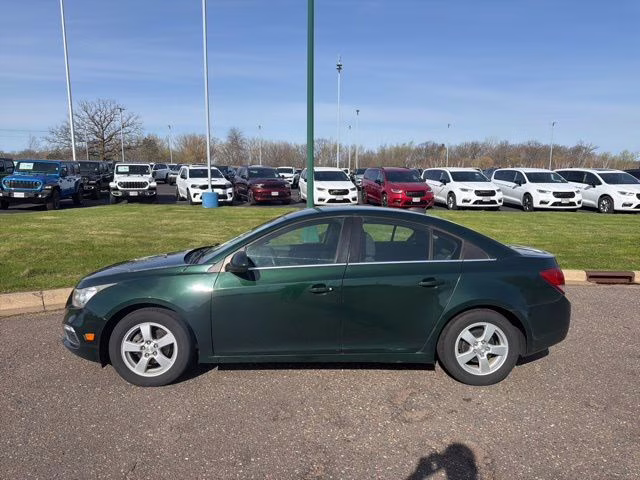 2015 Rainforest Green Metallic Chevrolet Cruze 1LT FWD Sedan