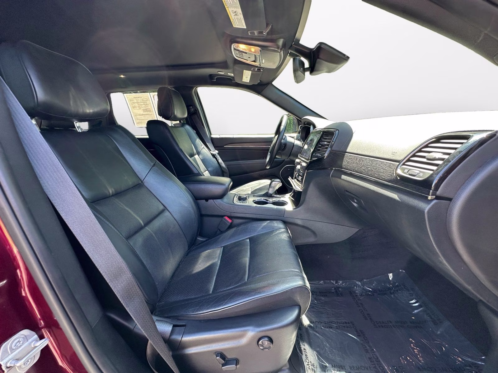2019 Velvet Red Pearlcoat Jeep Grand Cherokee Overland 4X4 SUV