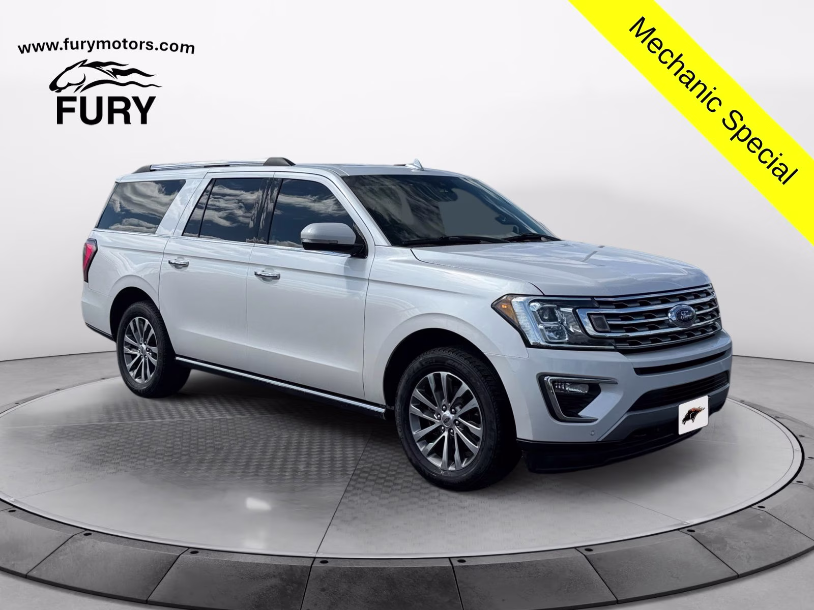 2018 White Platinum Clearcoat Metallic Ford Expedition Max Limited 4X4 SUV