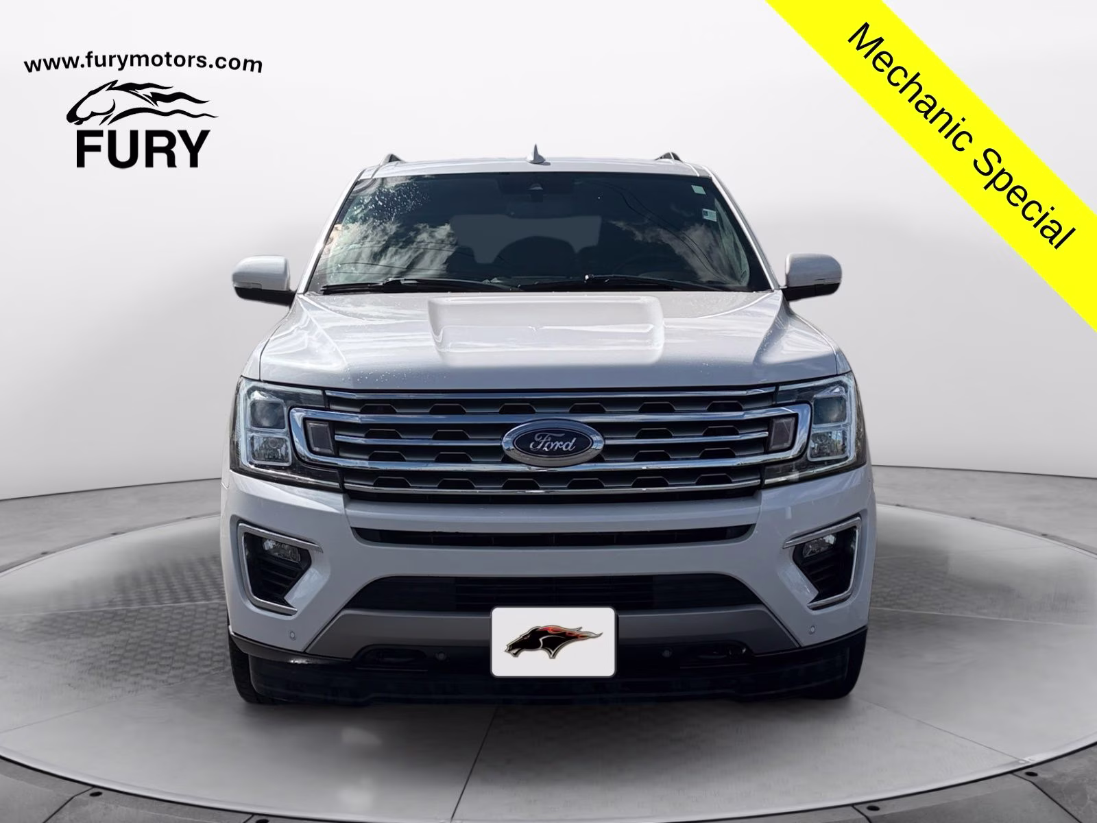 2018 White Platinum Clearcoat Metallic Ford Expedition Max Limited 4X4 SUV