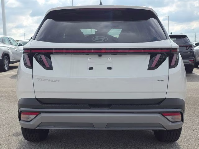 2026 White Pearl Hyundai Tucson SEL Premium AWD SUV