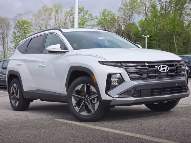 2026 White Pearl Hyundai Tucson SEL Premium AWD SUV