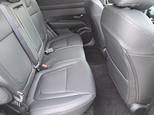 2026 White Pearl Hyundai Tucson SEL Premium AWD SUV