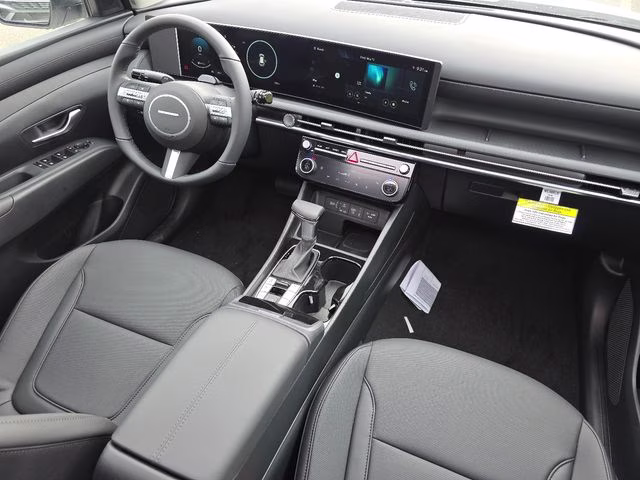 2026 White Pearl Hyundai Tucson SEL Premium AWD SUV
