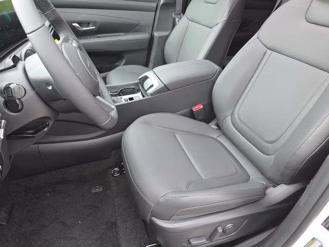 2026 White Pearl Hyundai Tucson SEL Premium AWD SUV