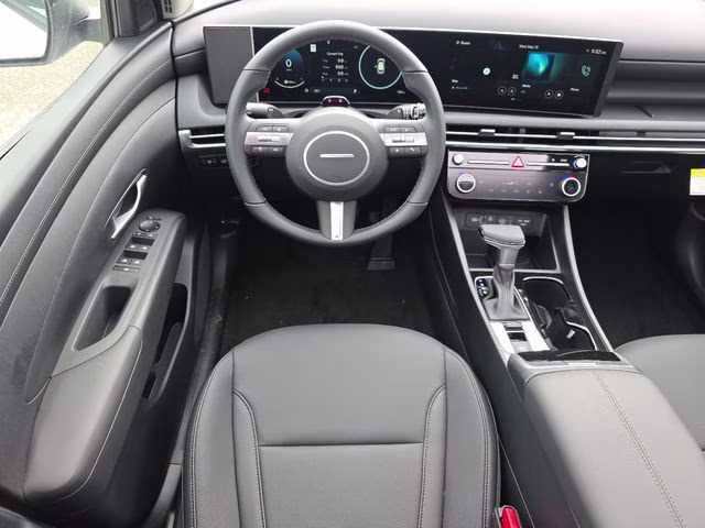 2026 White Pearl Hyundai Tucson SEL Premium AWD SUV