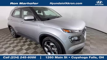 2023 Shimmering Silver Hyundai Venue SEL FWD SUV