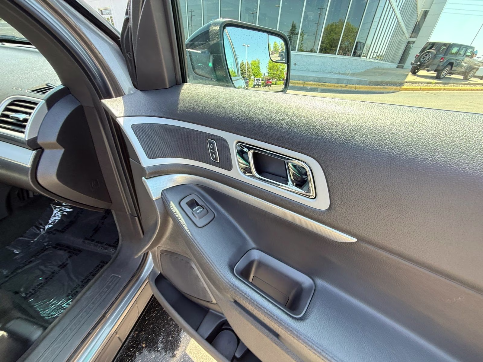 2014 Sterling Gray Metallic Ford Explorer XLT 4X4 SUV
