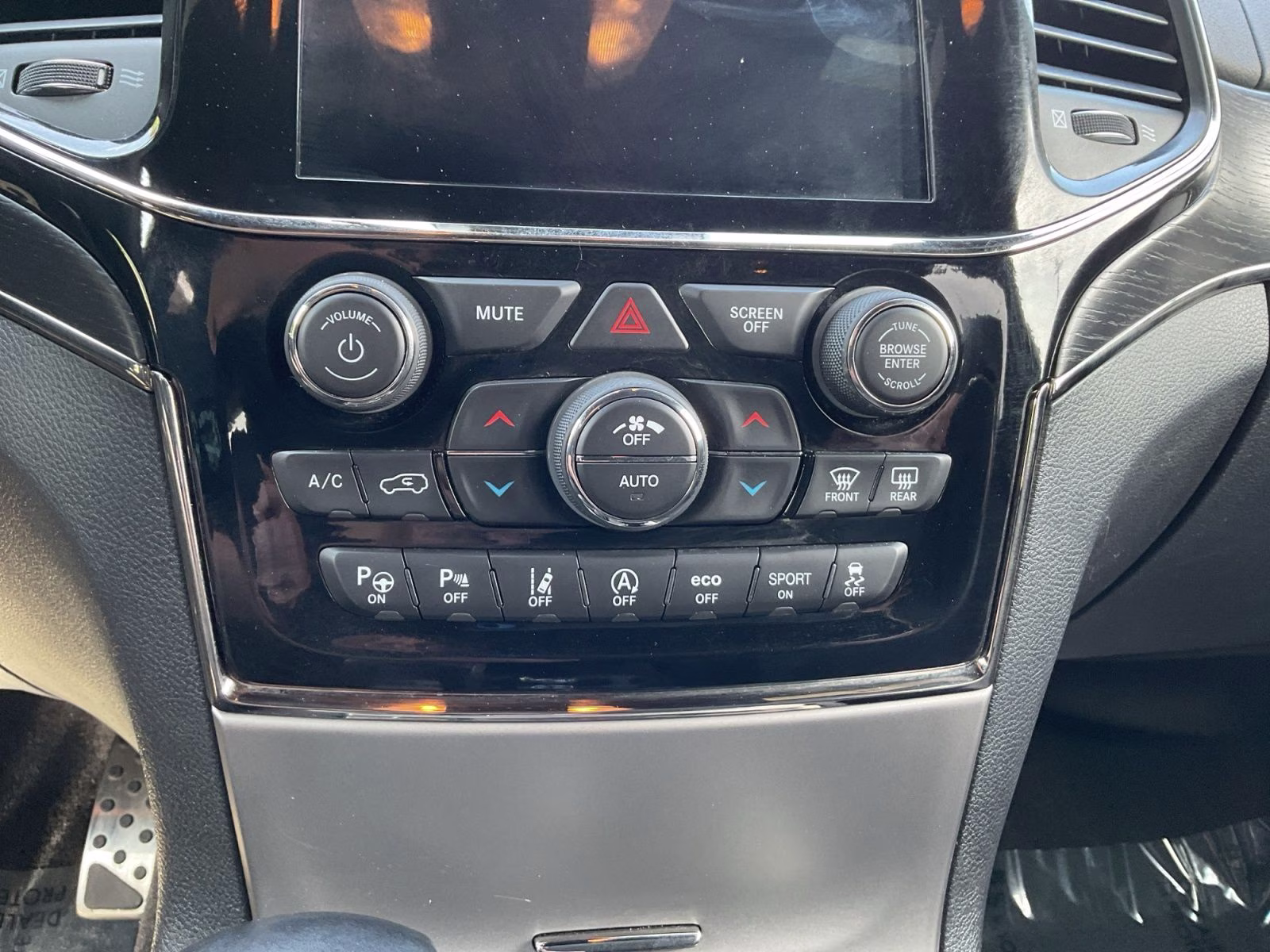 2019 Velvet Red Pearlcoat Jeep Grand Cherokee High Altitude 4X4 SUV