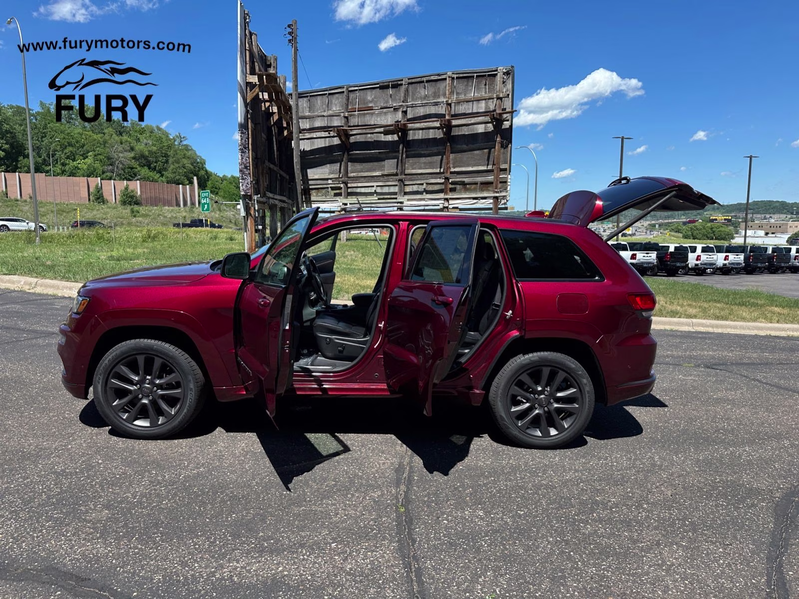 2019 Velvet Red Pearlcoat Jeep Grand Cherokee Overland 4X4 SUV