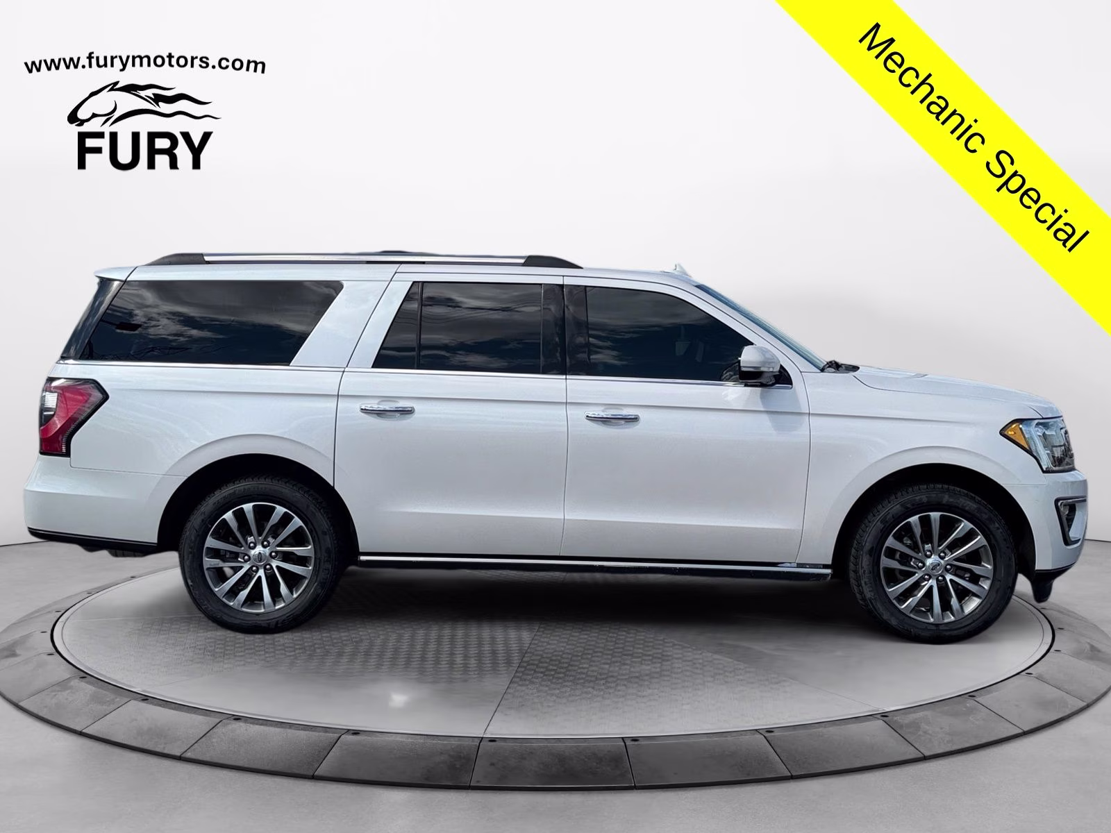 2018 White Platinum Clearcoat Metallic Ford Expedition Max Limited 4X4 SUV