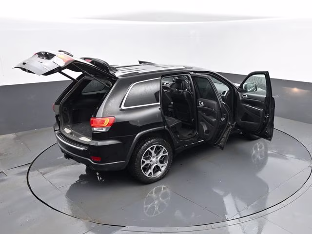 2019 Diamond Black Crystal Pearlcoat Jeep Grand Cherokee Limited 4X4 SUV