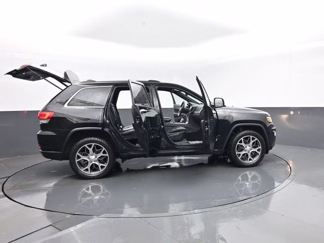 2019 Diamond Black Crystal Pearlcoat Jeep Grand Cherokee Limited 4X4 SUV