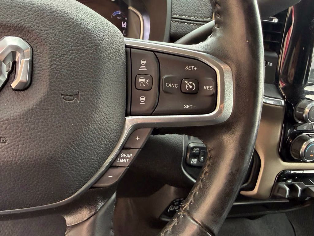2024 Diamond Black Crystal Pearlcoat Ram 2500 Laramie 4X4 Truck