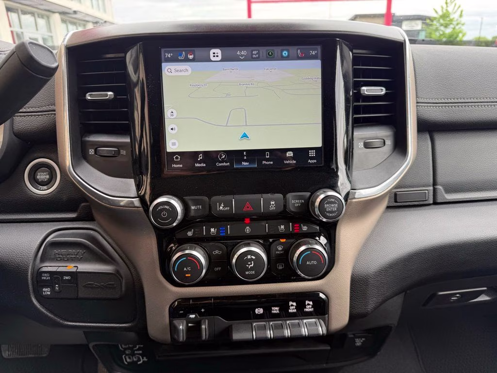 2024 Diamond Black Crystal Pearlcoat Ram 2500 Laramie 4X4 Truck