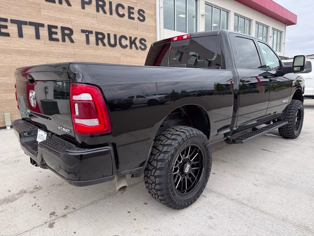 2024 Diamond Black Crystal Pearlcoat Ram 2500 Laramie 4X4 Truck