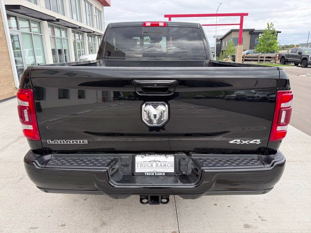 2024 Diamond Black Crystal Pearlcoat Ram 2500 Laramie 4X4 Truck