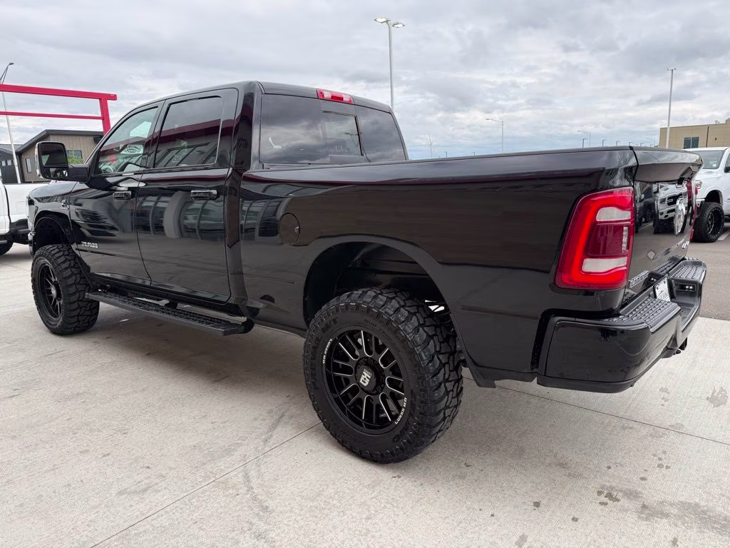 2024 Diamond Black Crystal Pearlcoat Ram 2500 Laramie 4X4 Truck