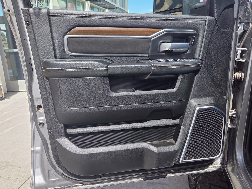 2024 Billet Silver Metallic Clearcoat Ram 2500 Laramie 4X4 Truck