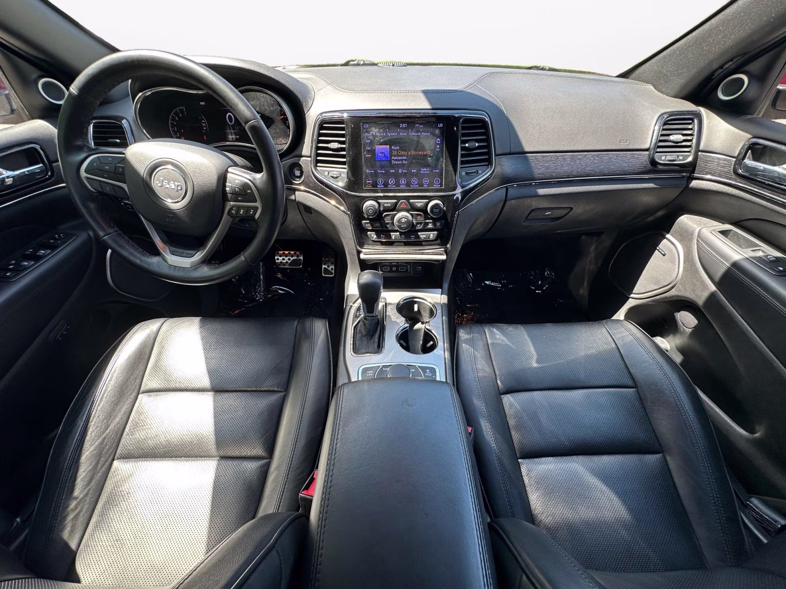 2019 Velvet Red Pearlcoat Jeep Grand Cherokee Overland 4X4 SUV