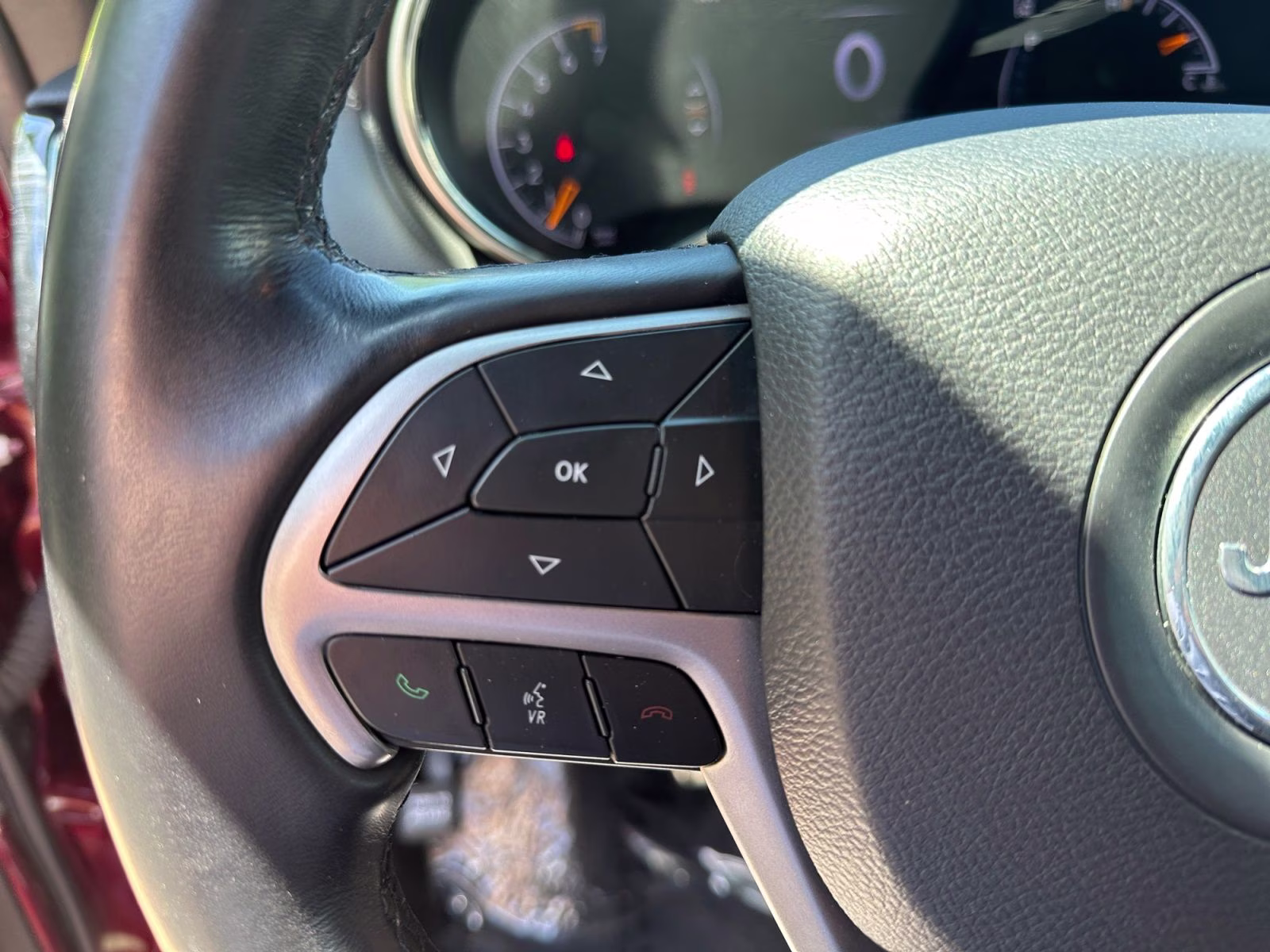 2019 Velvet Red Pearlcoat Jeep Grand Cherokee Overland 4X4 SUV