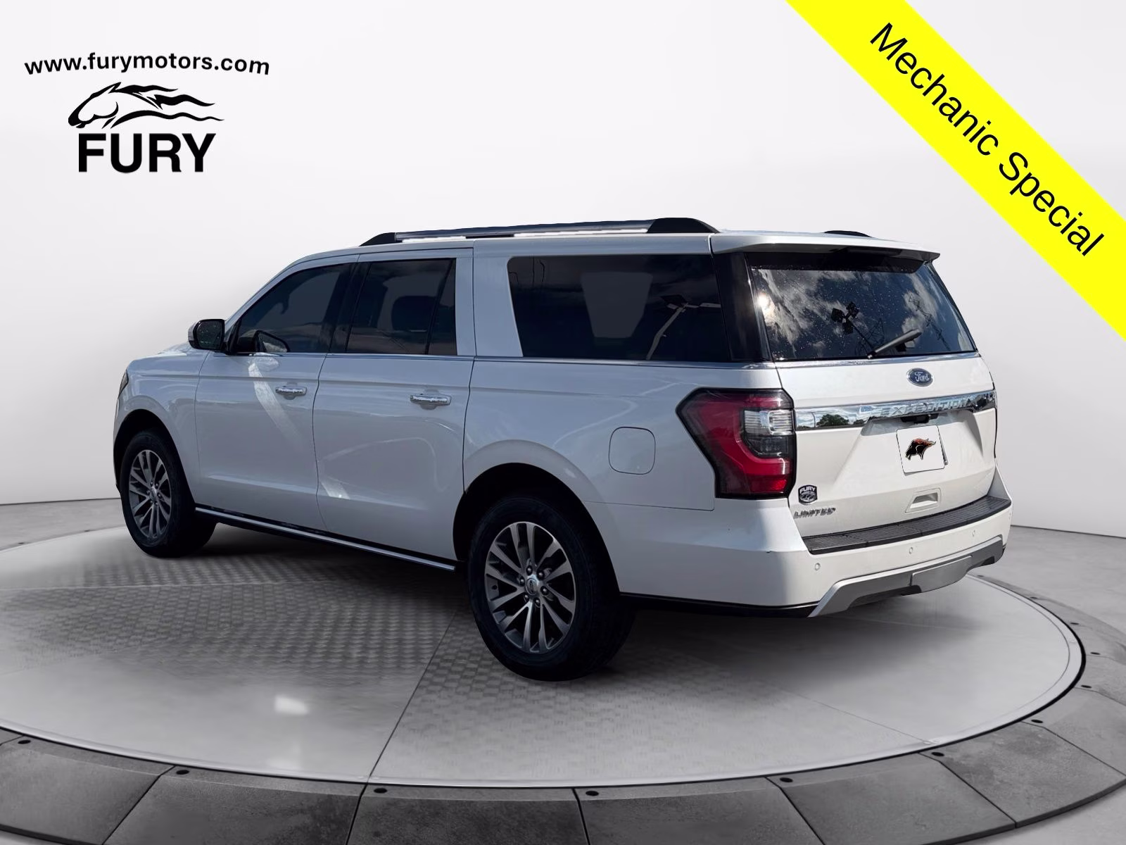2018 White Platinum Clearcoat Metallic Ford Expedition Max Limited 4X4 SUV