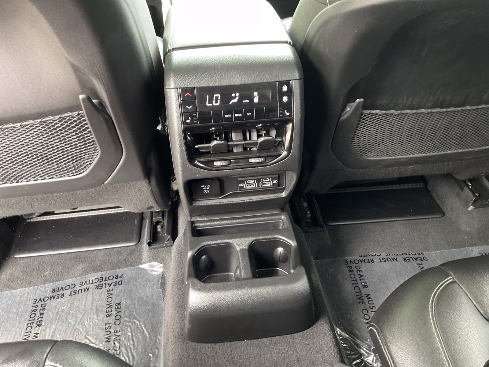 2023 Silver Zynith Jeep Grand Cherokee L Limited 4X4 SUV