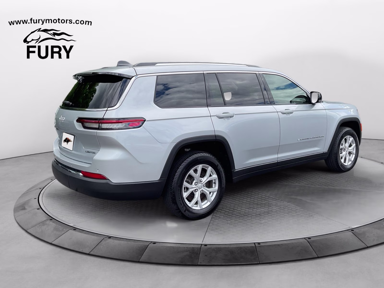 2023 Silver Zynith Jeep Grand Cherokee L Limited 4X4 SUV